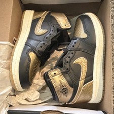 Jordan 1 Retro High OG (PS) Black/Metallic Go...