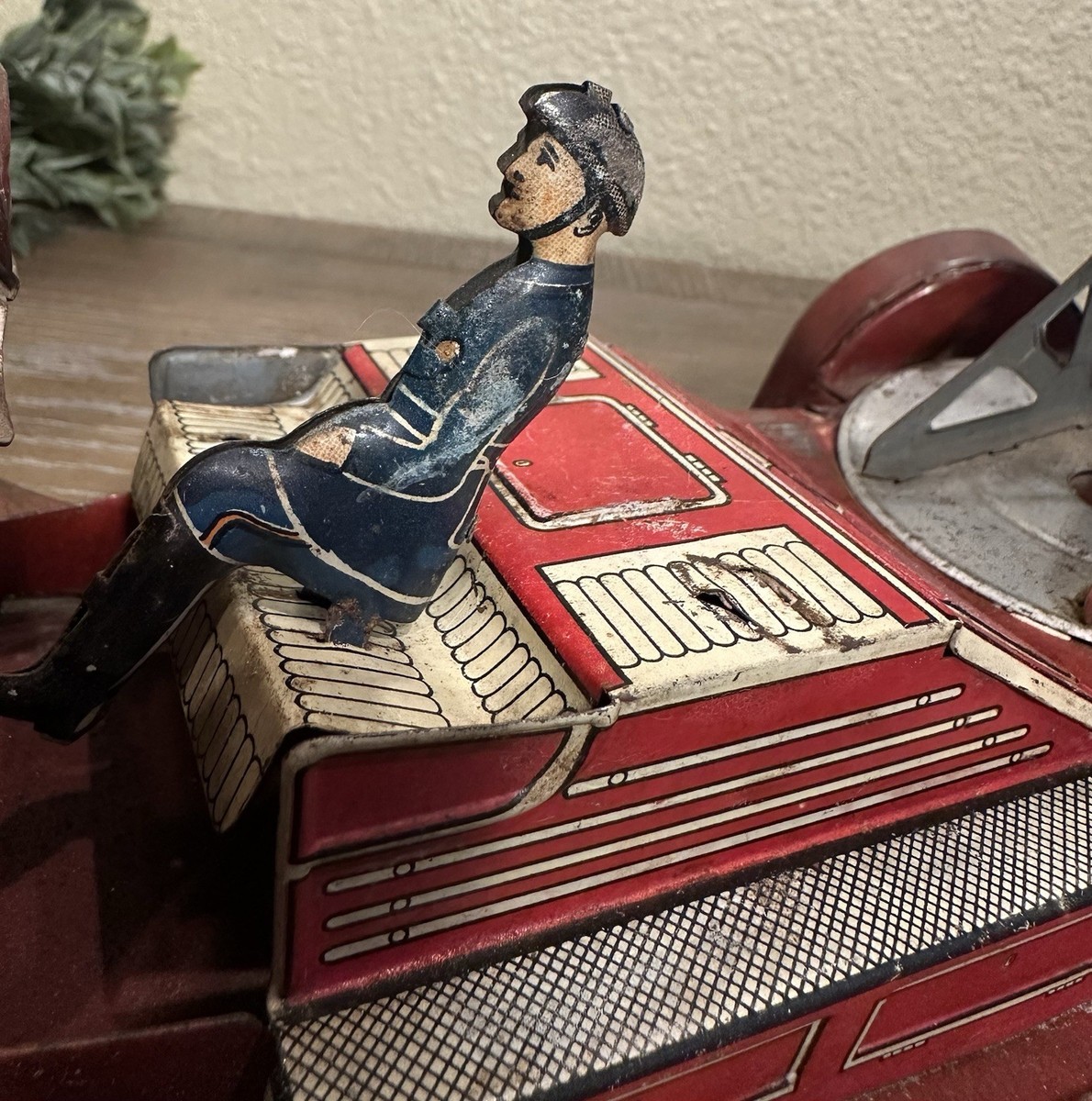 Vintage FD Aerial Ladder Fire Truck Tin Litho Fire Engine Kokyu Shokai AS IS | #4544050409
