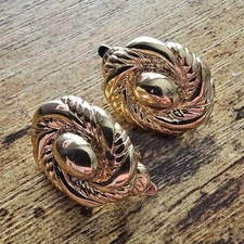 Vintage Trifari Stamped Gold Tone Clip On Earrings Oval Shape