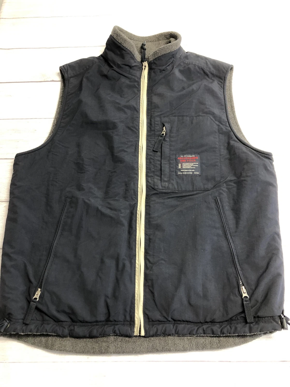 Abercrombie & Fitch Vest Mens Large Black Reversible Fleece Lined Zip Pockets