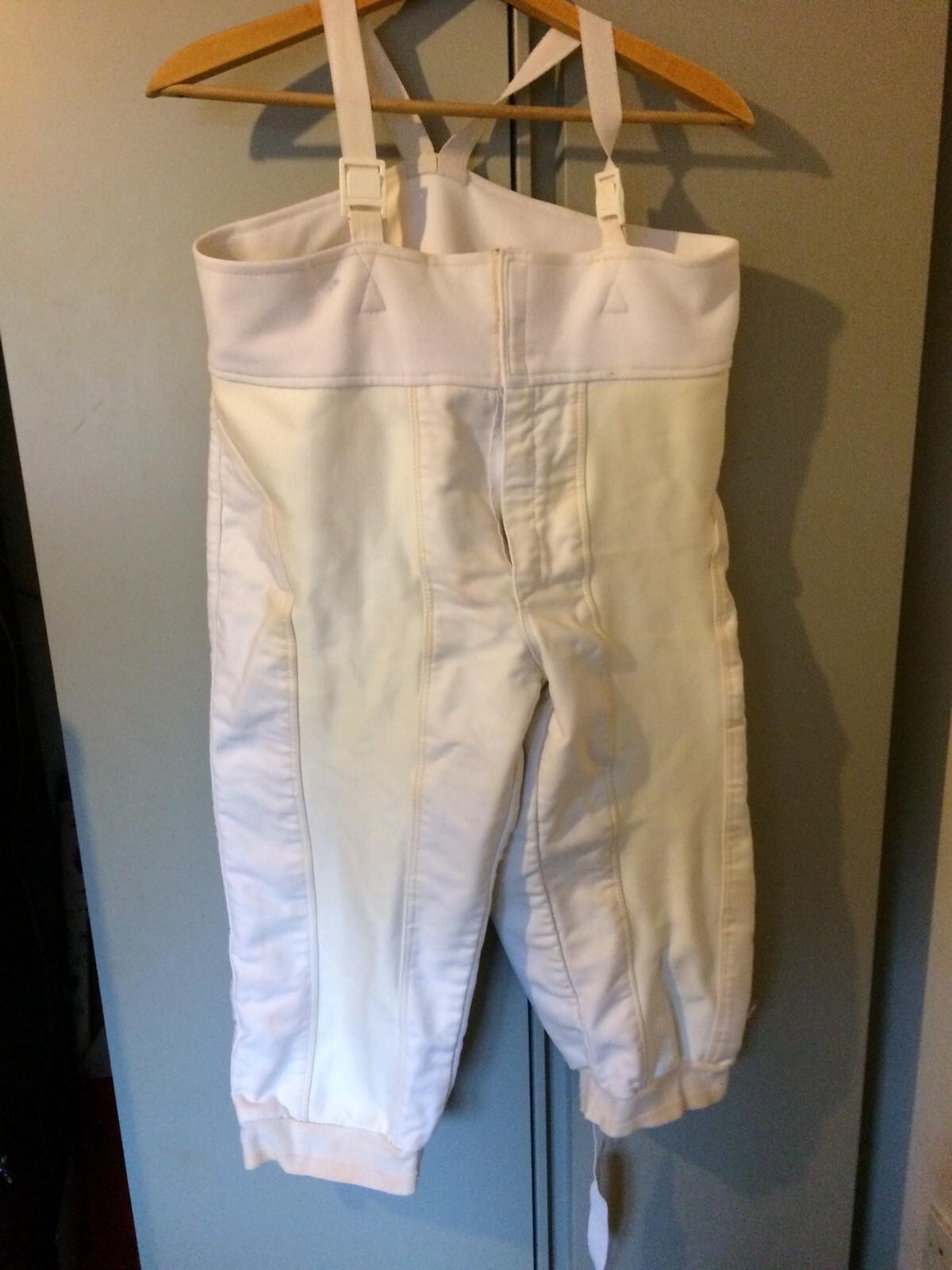 Fencing breeches Leon Paul 800N FIE Left Hand Waist 36” Inside Leg 20