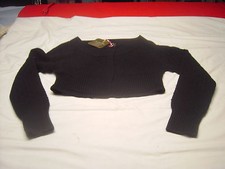 ONE GIRL WHO Cropped black Sweater size Medium
