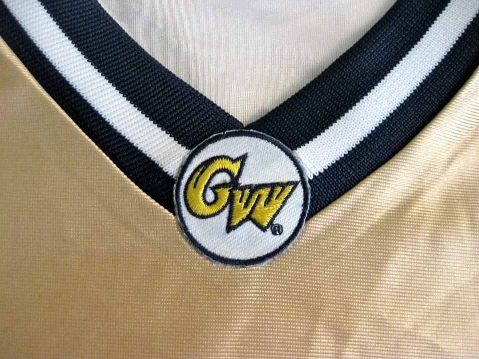 GEORGE WASHINGTON COLONIALS YOUTH BASKETBALL JERSEY W/LOGO #33 NEW! M, L OR YXL - Image 2 of 3