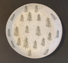 Potter’s Studio 9 7/8” Round Serving Bowl White W/Pine Trees Gold Snowflakes New