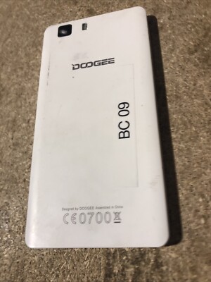 Smartphone DOOGEE X5 Blanc 5" - Hors Service, Pour Pièces/réparation - Vendu En L'état