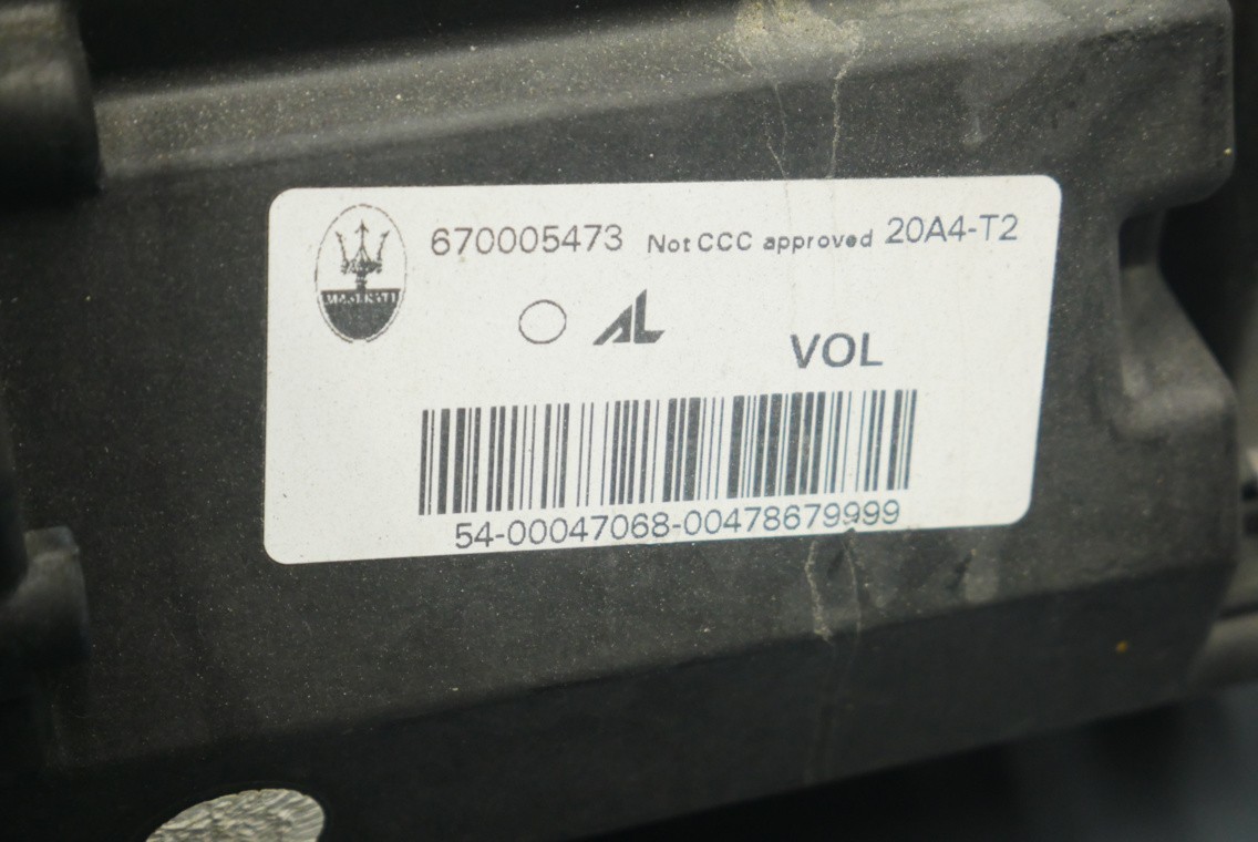 Maserati Ghibli 2014-2017 FRONT+RIGHT Headlight P/N 670005473