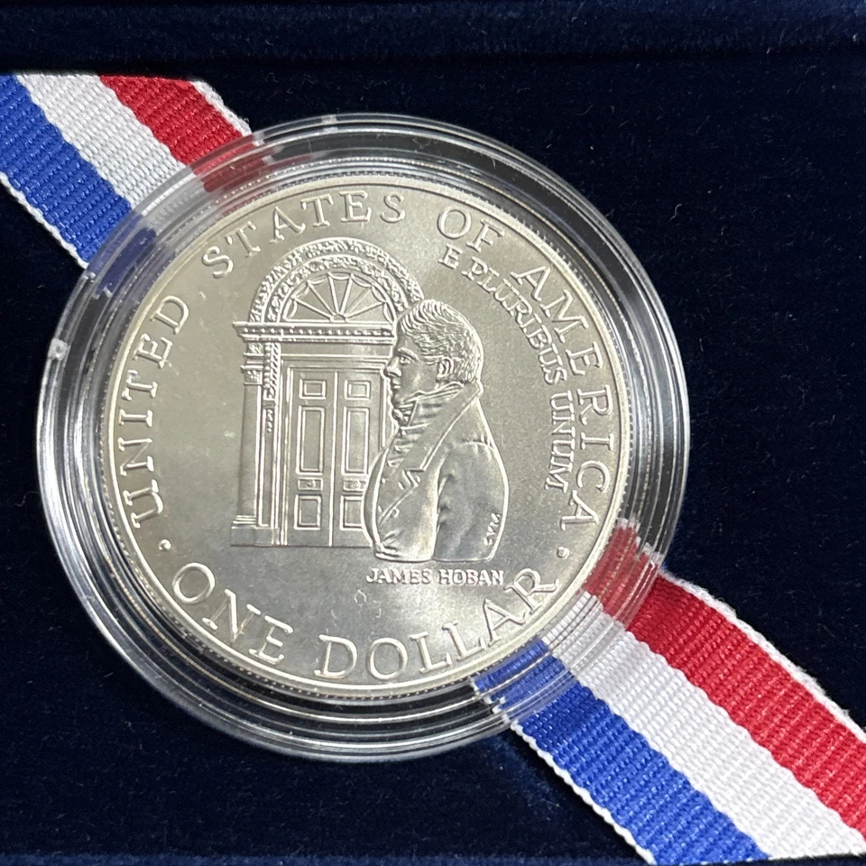 1992 US Mint White House 200th Anniversary UNC Silver Dollar w/ COA - Image 3 of 4