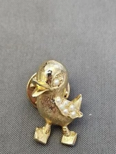 Vintage Duck Lapel Pin Brooch Gold Tone Faux Pearl Accents Animal Jewelry Small