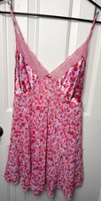 gilligan o'malley Medium pink floral NWOT nightgown w/lace