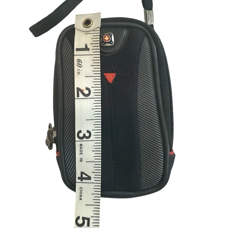 SwissGear by Wenger “The Sherpa” Small Camera Case – Black with Wrist Strap - Image 4 of 4