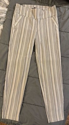 SOHO Apparel Ltd. Striped Pull-On Ankle Pants