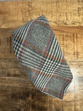 Bloomingdale s All Wool Men s Tie similar to Brooks Brothers