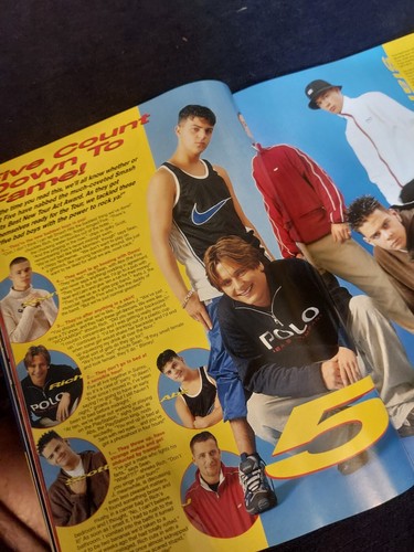SMASH HITS Magazine 3-16 DECEMBER 1997 Spice Girls Backstreet + Free Gifts 367 - Imagen 10 de 13