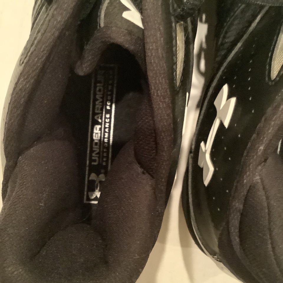 Men’s Black UNDER ARMOUR YYIIS1 Cleats Shoe Size 13 New Without Tags
