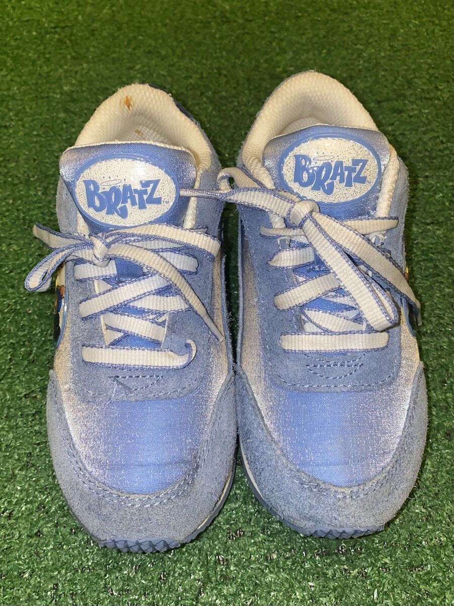 Vintage 2003 Bratz SG Footwear Girls Shoes Size 11.5 Blue Vintage 2003 Bratz SG Footwear Girls Shoes Size 11.5 Blue