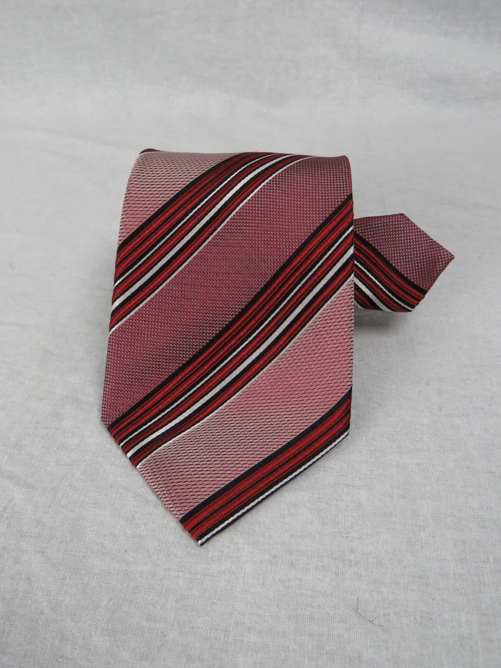 Corbata clásica de seda a rayas rojas, blancas y negras Steven Land Foto 2 de 4