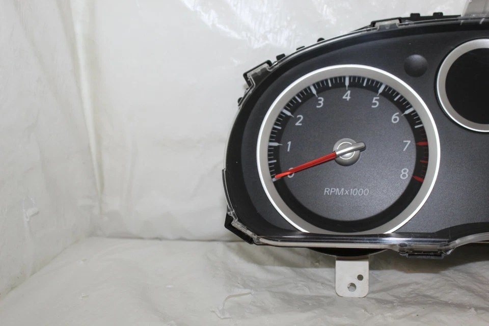 Medidores de painel de instrumentos velocímetro 2011 2012 Nissan Sentra 85.925 milhas - Imagem 2 de 4
