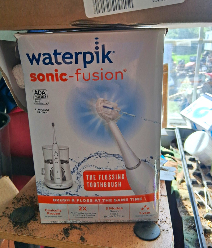 Waterpik Sonic-Fusion Flossing Toothbrush Flosser SF-02 White Corded 3 Modes