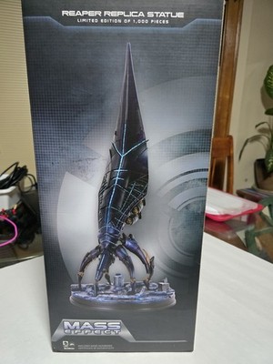 Dark Horse, Mass Effect 18  Sovereign Reaper Ship Replica #770 of 1000