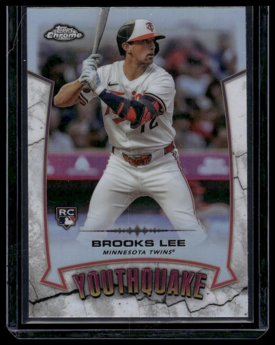 2025 Topps Chrome - YouthQuake #YQ-1 Brooks Lee