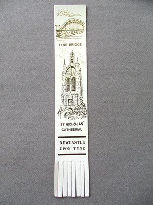 Leder LESEZEICHEN Newcastle Upon Tyne Tyne Bridge St Nicholas Cathedral weiß