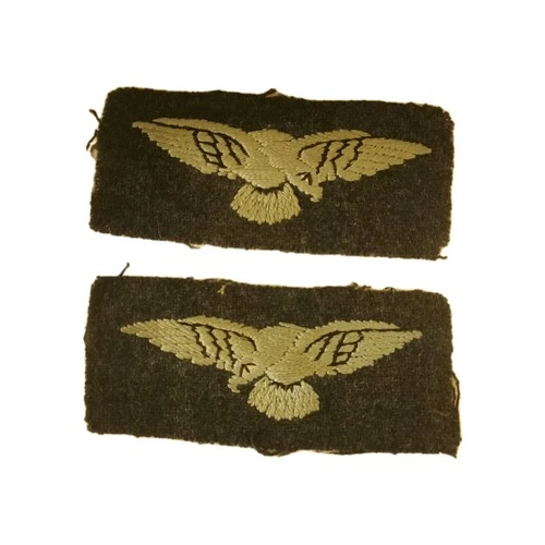 Post WW2 RAF Wool Eagle Shoulder Insgnia Patch Pair