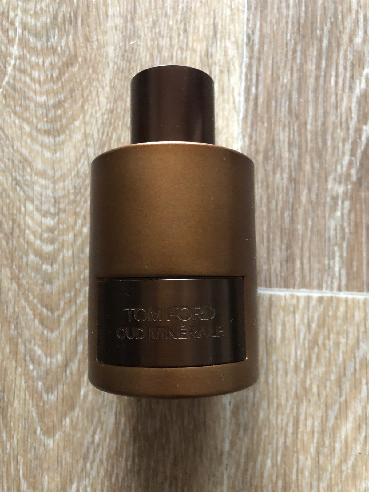 TOM FORD OUD MINERALE EDP 100 ml : le parfum longue tenue anti-odeurs