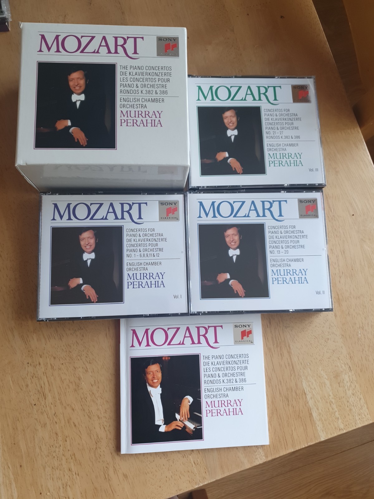 MOZART - The Piano Concertos - Murray Perahia 12 x CD Box Set Sony