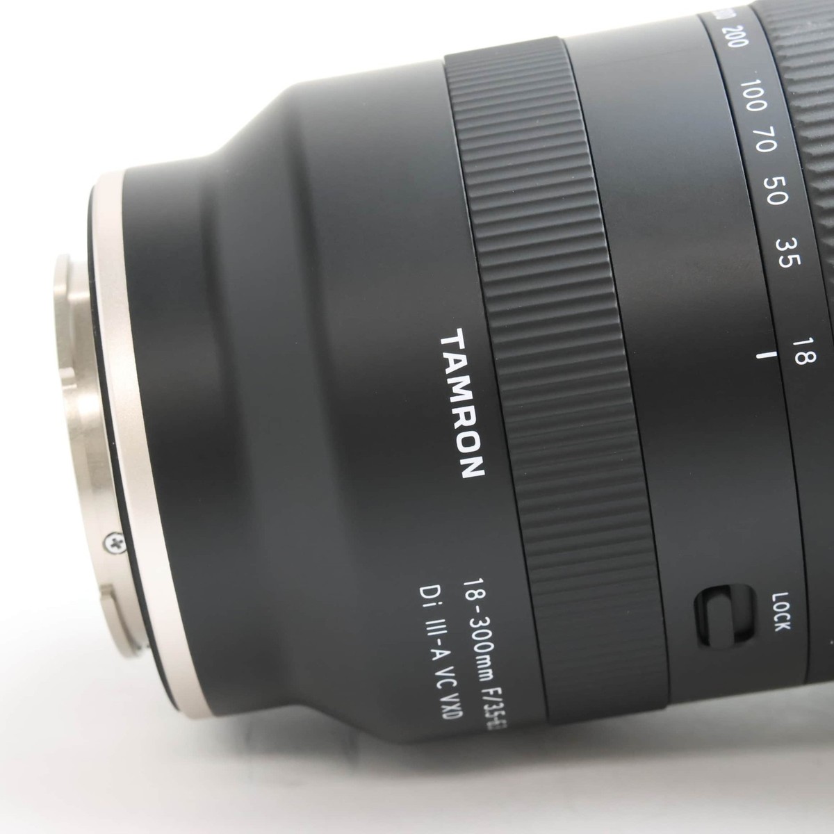 TAMRON 18-300mm F/3.5-6.3 Di III-A VC VXD/B061S (SONY E