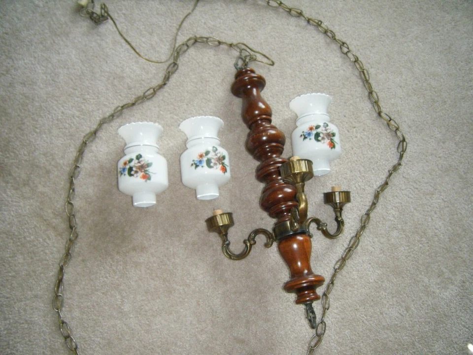 Lámpara de araña globo colgante de comedor vintage de madera, latón 3 globos Foto 3 de 4