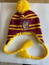 Harry Potter Gryffindor Pom  Patch Beanie Hat Winter Toboggan Cap Knit One Size