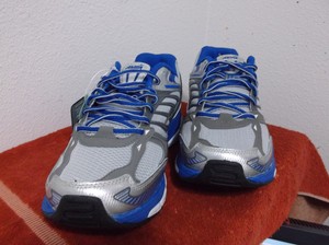 athletic shoe brand avia