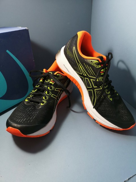brooks ghost running shoes uk