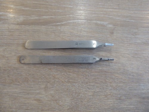 2 Vintage Watchmakers Tools - Picture 2 of 5