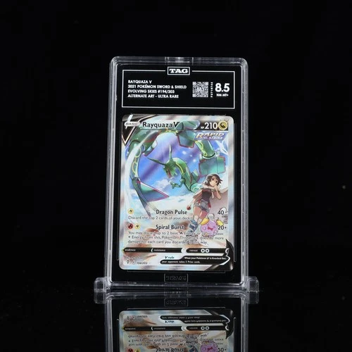 Pokemon Rayquaza V Alt art SWSH Evolving Skies 194/203 TAG 8.5