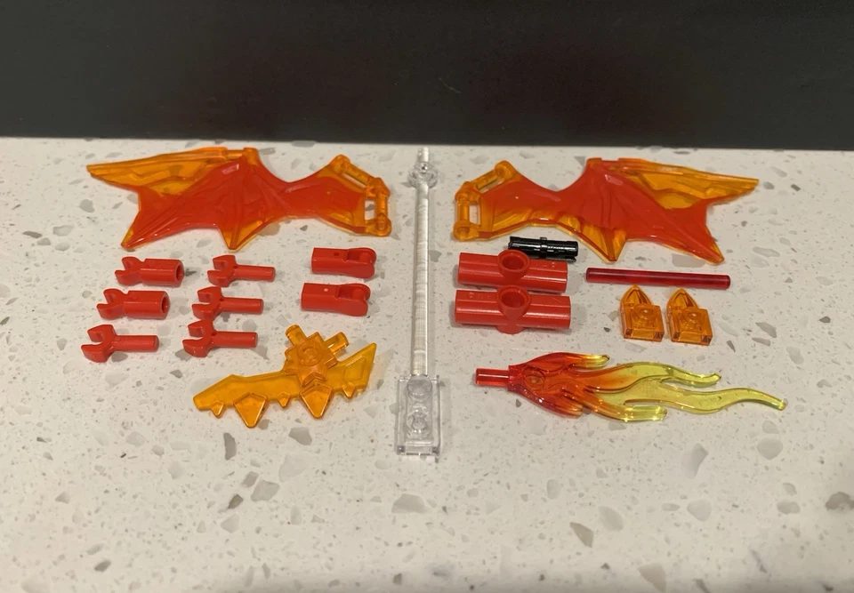 Lego Lord of Rings: The Shire All 9 Minifigures + Phoenix, Horse & Carriage - Image 4 of 4