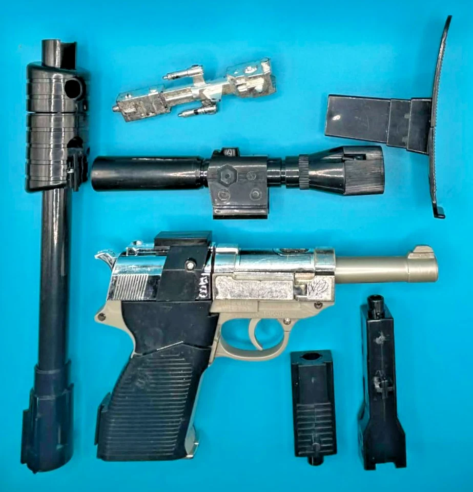 Transformers G1 Decepticon MEGATRON Walther P-38 Complete Hasbro Takara 1984 - Image 2 of 4