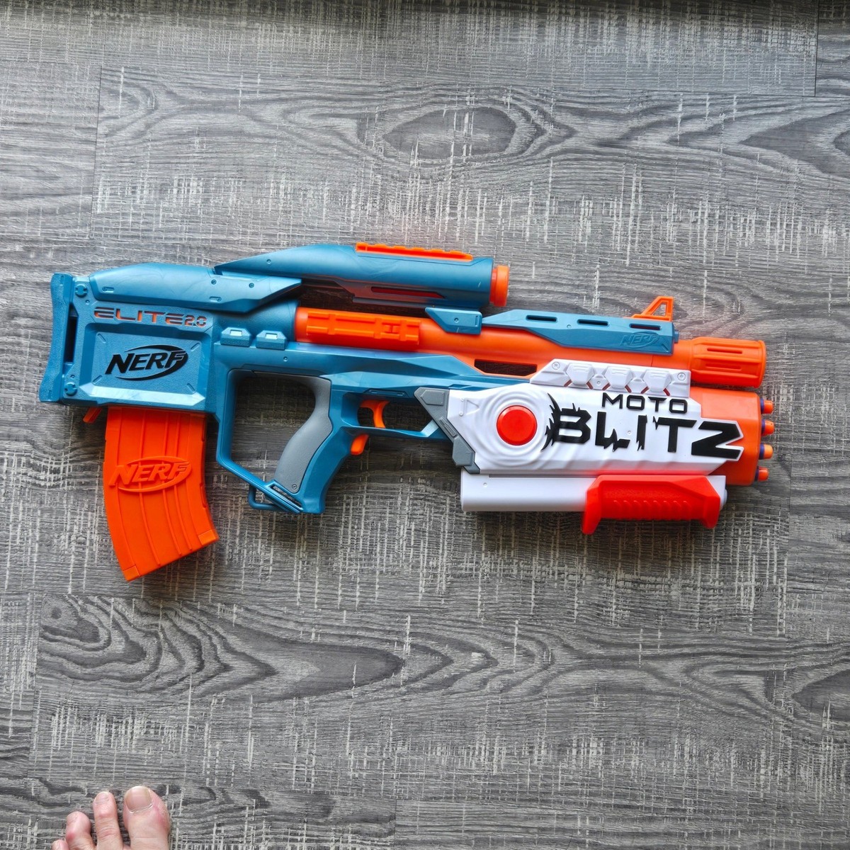 Nerf Elite 2.0 Motoblitz CS-10 Motorized Blaster Airblitz 6-Dart