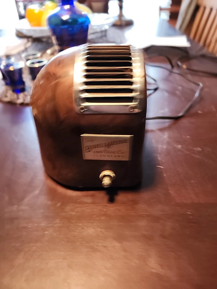 Винтажный настольный вентилятор Bakelte Lucas сделано в США с машиной Bunell Cleveland Works - Изображение 2 из 4