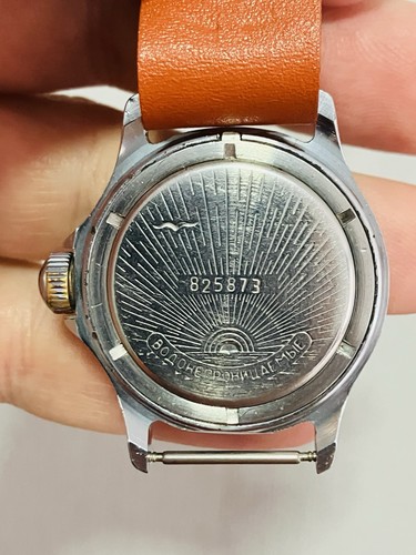 VINTAGE VOSTOK MINI KOMANDIRSKIE USSR Military Rare size 35 mm. - Picture 5 of 10