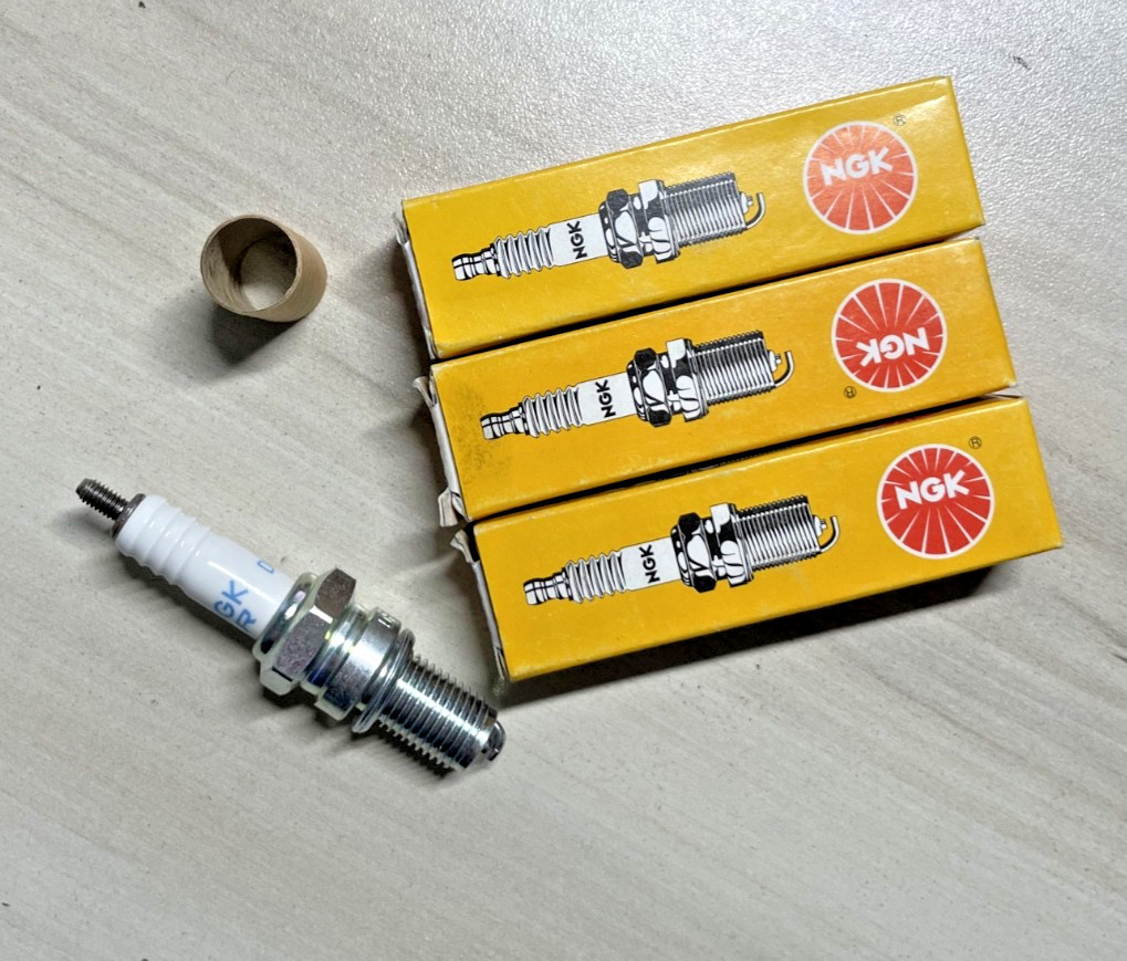 NGK DR8ES / 5423 Spark Plugs , LOT OF 3