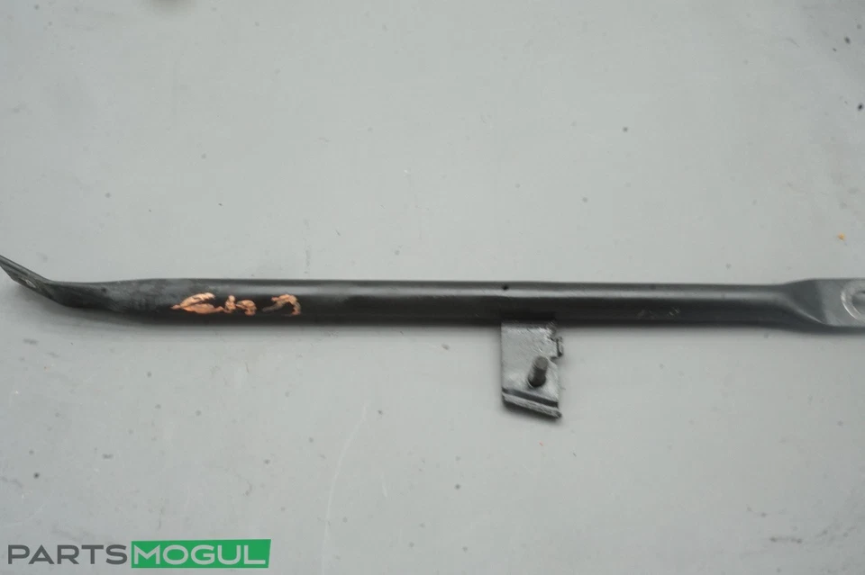 Barra de amarre de soporte de radiador superior delantero derecho Mercedes SL500 R230 2003-06 FABRICANTE DE EQUIPOS ORIGINALES Foto 2 de 4