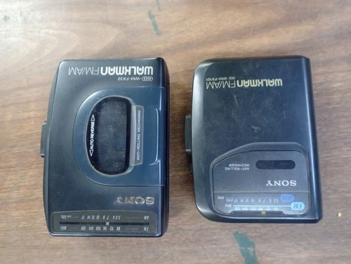 QTY 2 Vintage Sony Walkman WM-FX101 & WM-FX32 FM/AM Cassette Player TESTED Works
