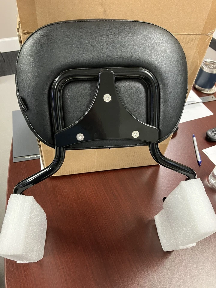 Respaldo pasajero Hogworkz Harley Davidson Road Glide Foto 2 de 4