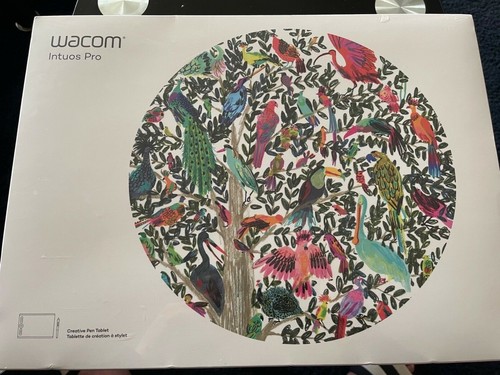 Wacom PTH660 Intuos Pro Graphic Tablet - Picture 1 of 2