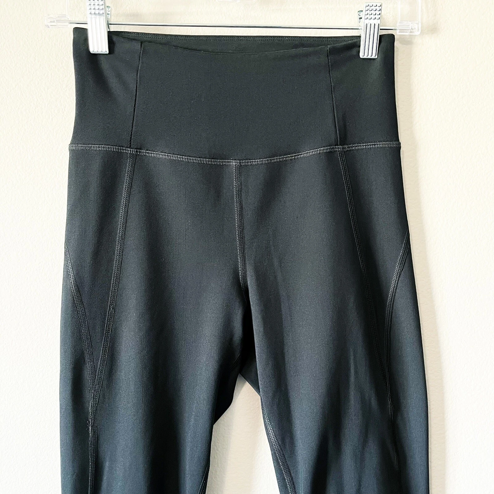 girlfriend-collective highrise compressive leggings