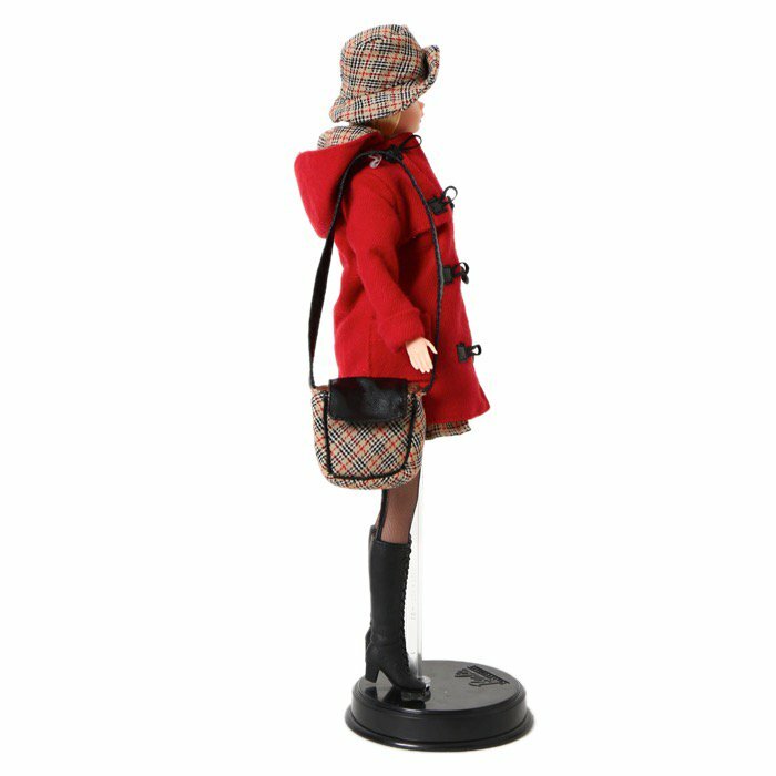 本物レア！バーバリーブルーレーベルバービー人形新品 Barbie Doll BURBERRY BLUE LABEL Figure limited Edition Red