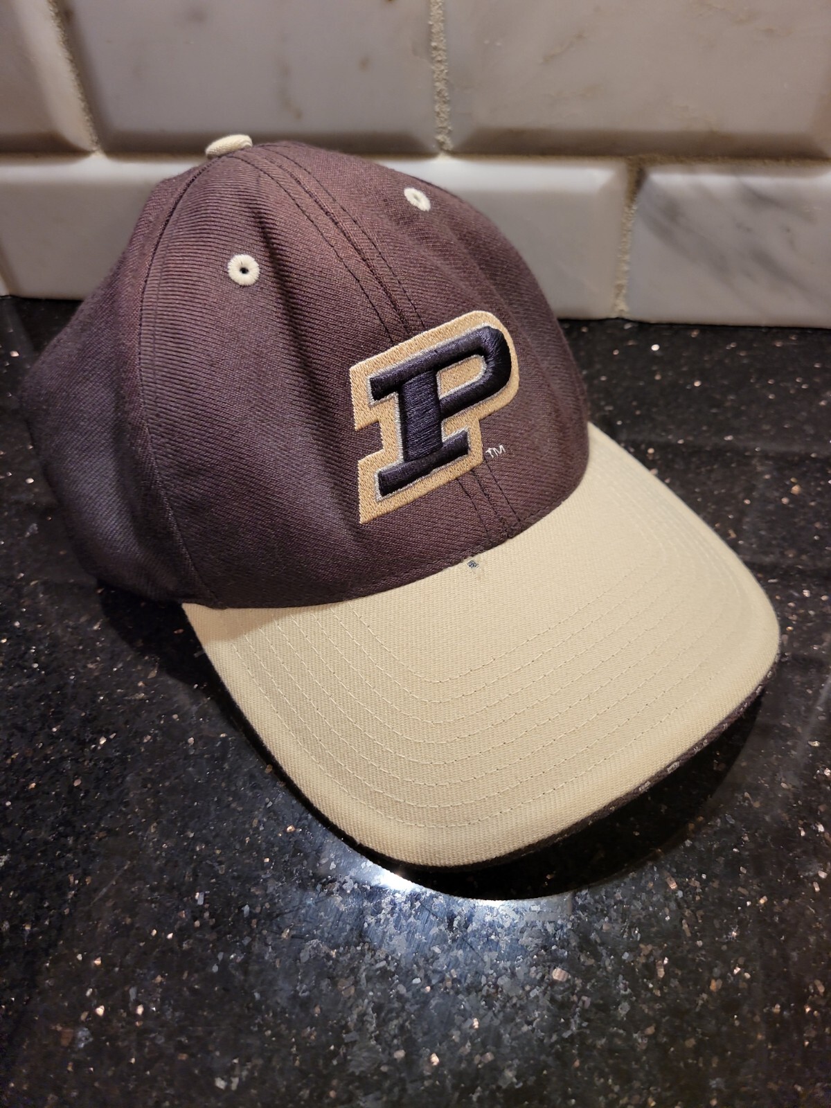 Purdue Boilermakers Baseball Cap Hat Lid Hook & Loop Black Vintage Twins Ent