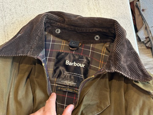 Men's Jacket Barbour Classic Beaufort Waxed Distressed used Green Sz C42 / 107CM - Picture 6 of 22
