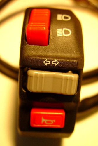 BSA, Triumph, Norton, OIF, UNIVERSAL Blinker, Hi/Low Beam, Horn, 7/8" Bar SWITCH - Picture 2 of 6
